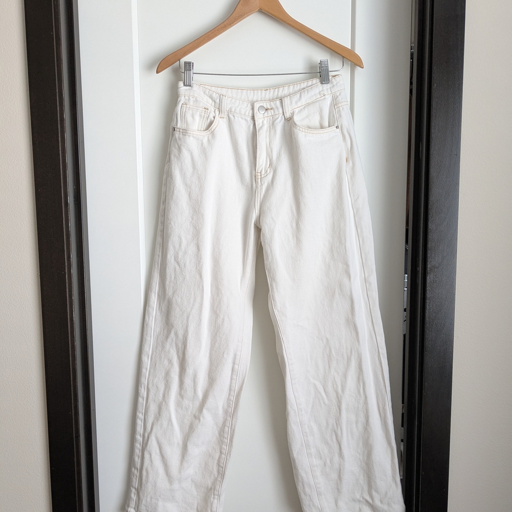 White Wideleg Jeans